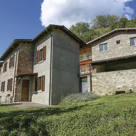 Capanna - Cng175 By Interhome